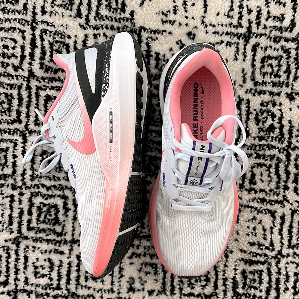 Nike Women's Sneakers - White and Pink